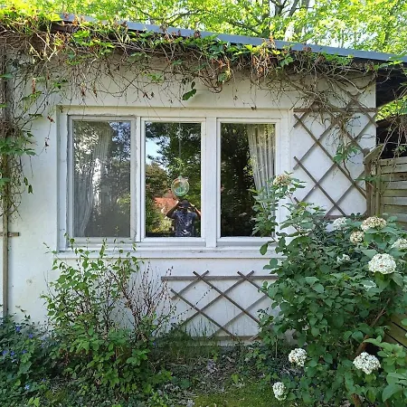 Gartenhaus In Potsdam Wilhelmshorst *